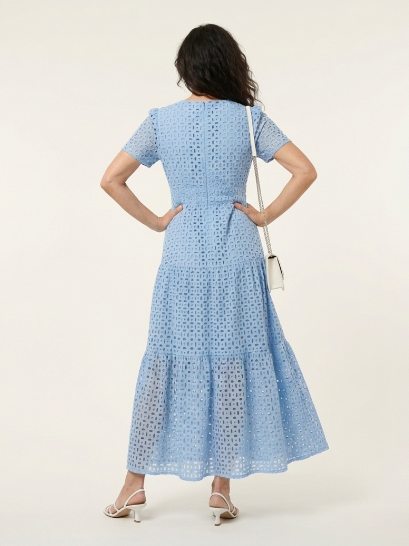Robe Midi Femme avec Manches Courtes et Tissu Léger Lucyle