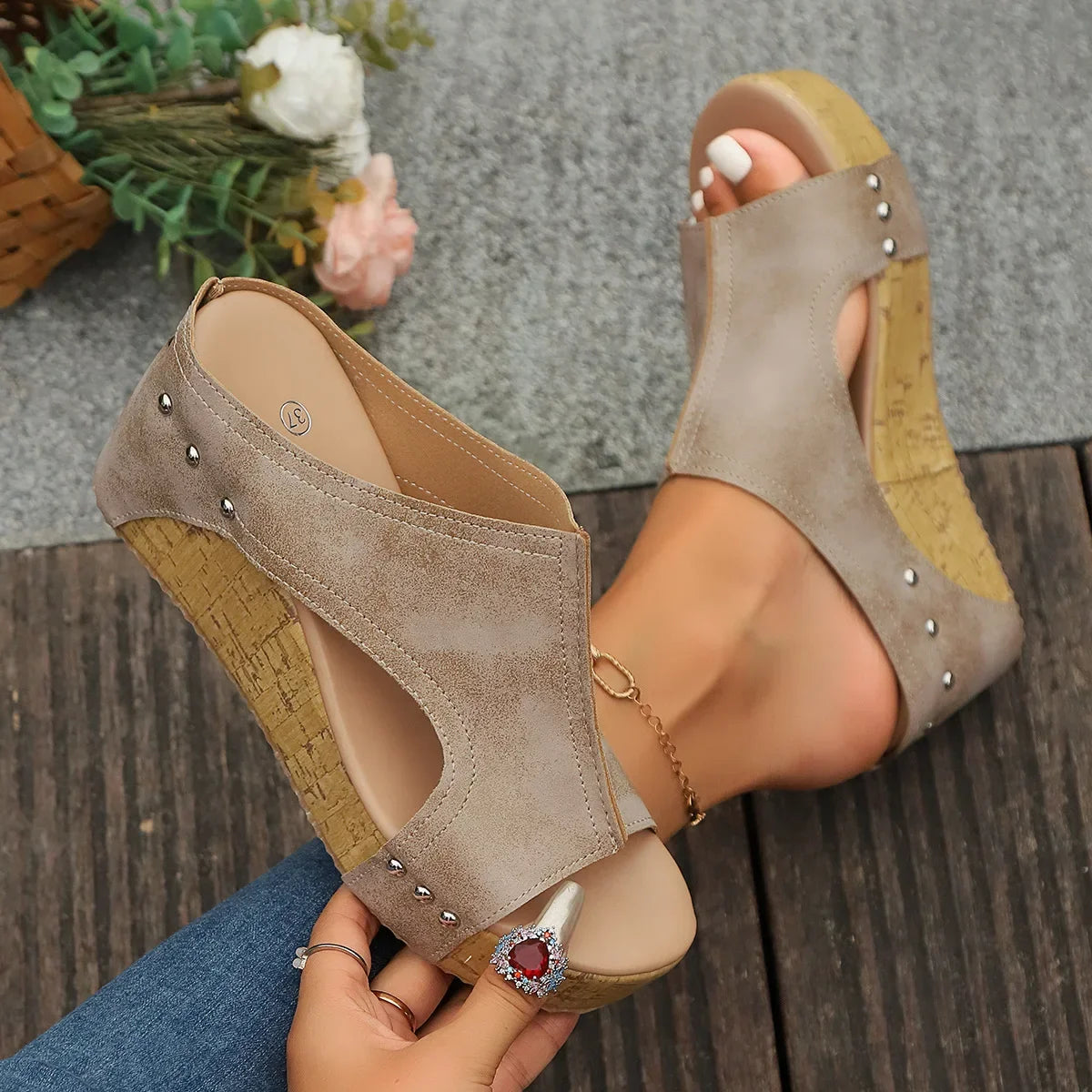 Sandales Compensées Femme avec Détails en Liège Lucyle