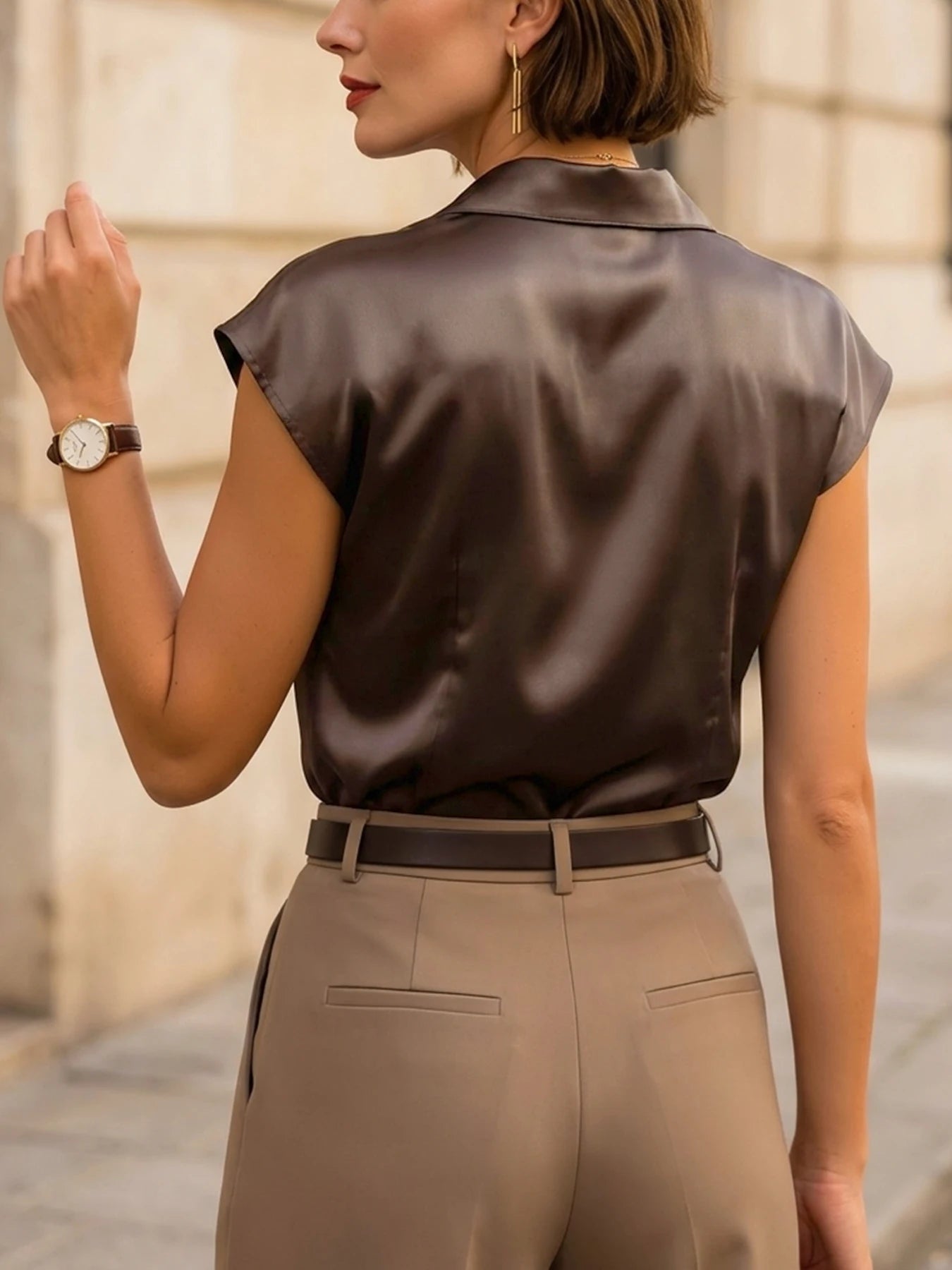 Chemise Femme avec Col en V en Satin Lucyle