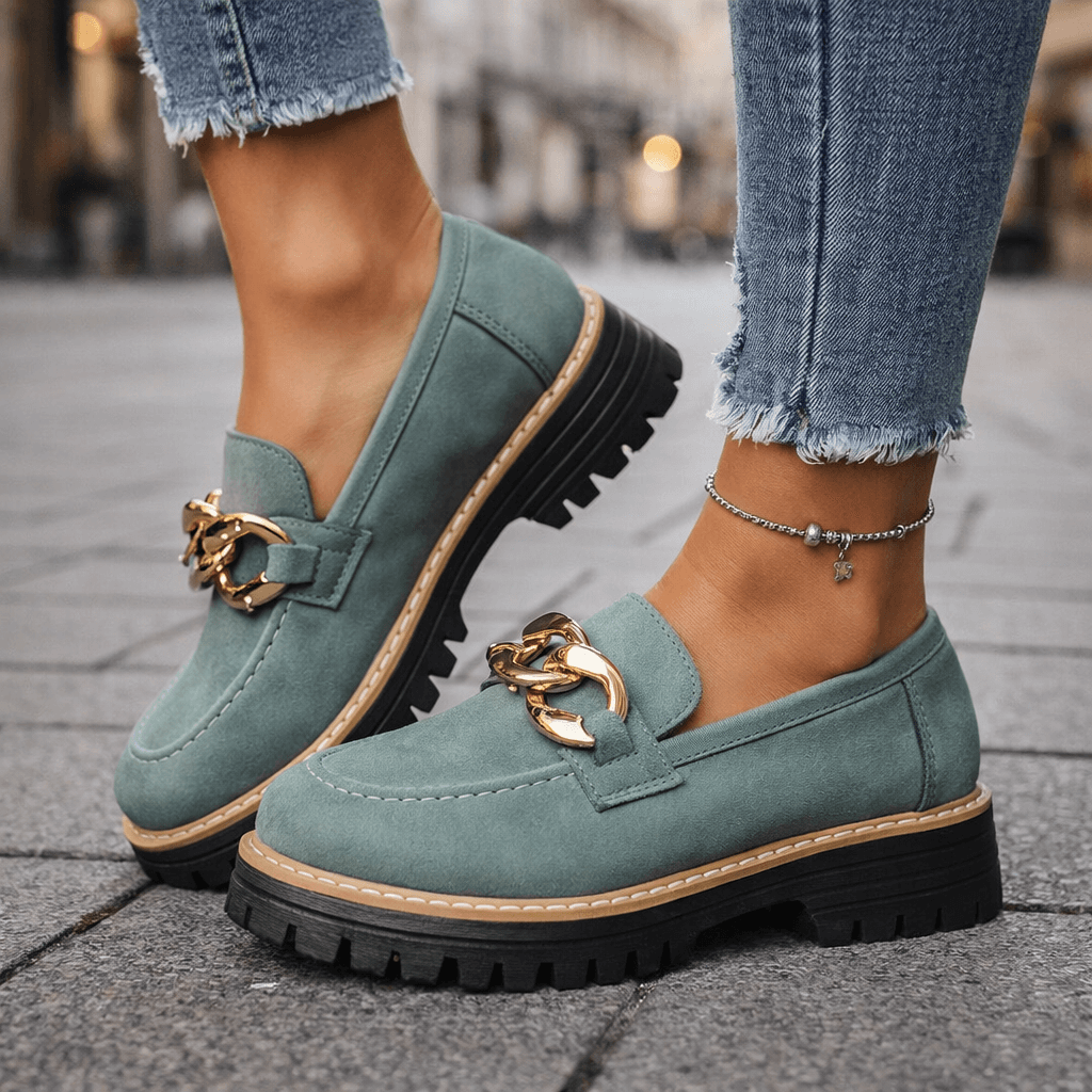 Mocassins Femme avec Détail Chaîne Dorée Lucyle