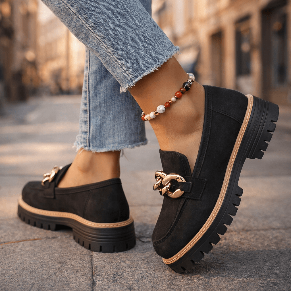 Mocassins Femme avec Détails Dorés en Daim Lucyle