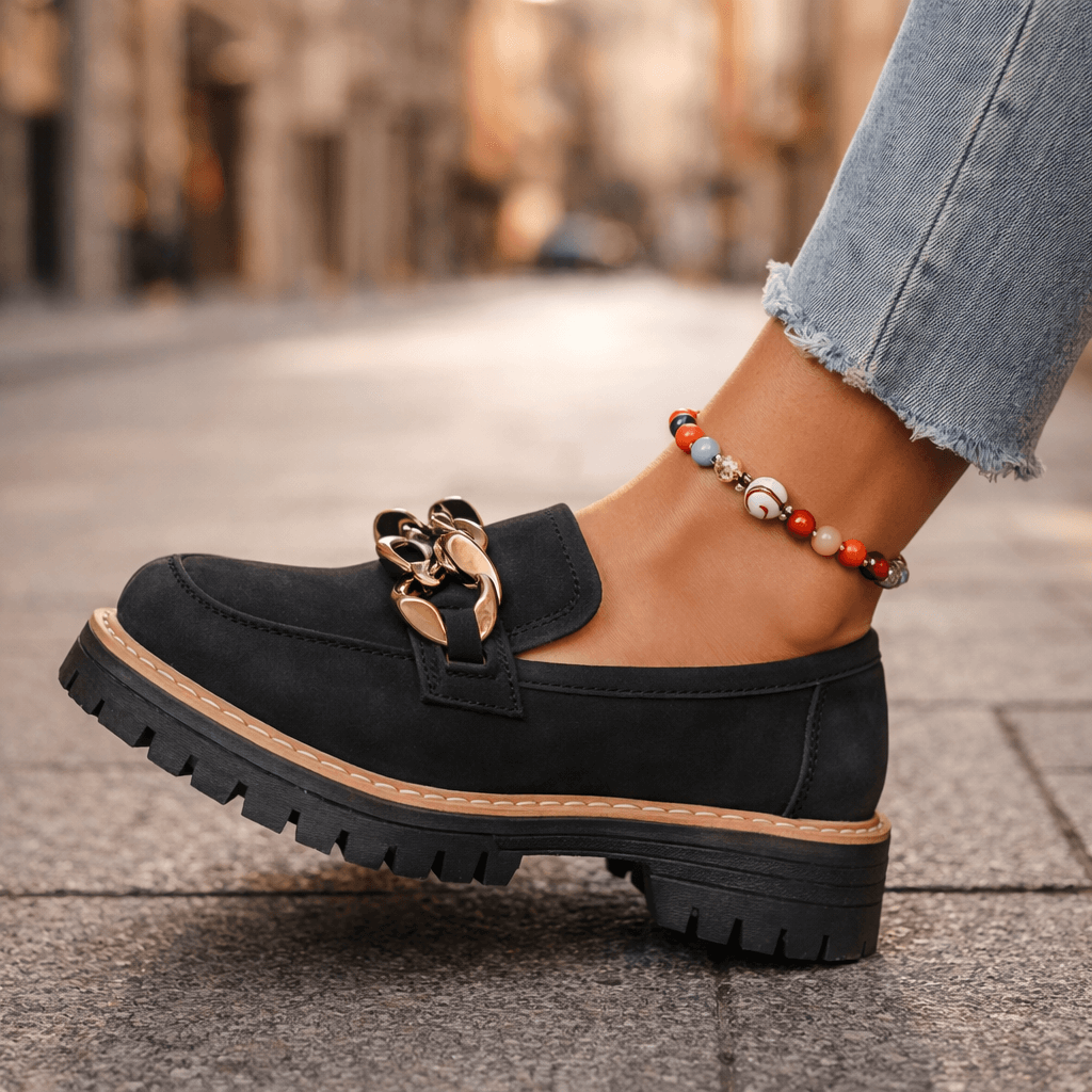 Mocassins Femme avec Détails Dorés en Daim Lucyle