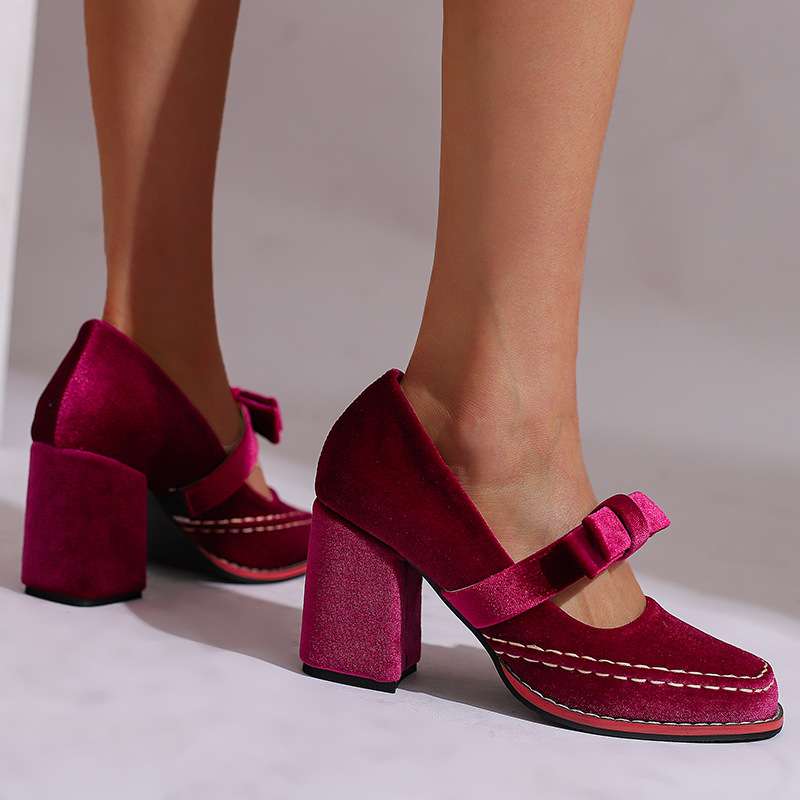 Mocassins Femme avec Talon Carré en Velours Lucyle