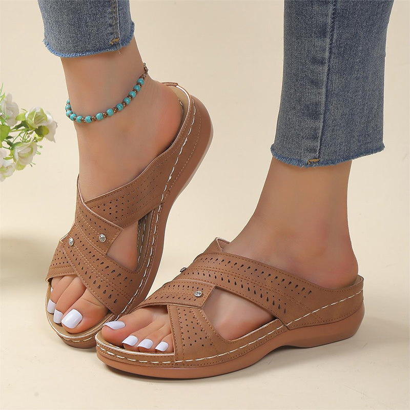 Pantoufles Femme avec Semelle Plateforme en PU Lucyle
