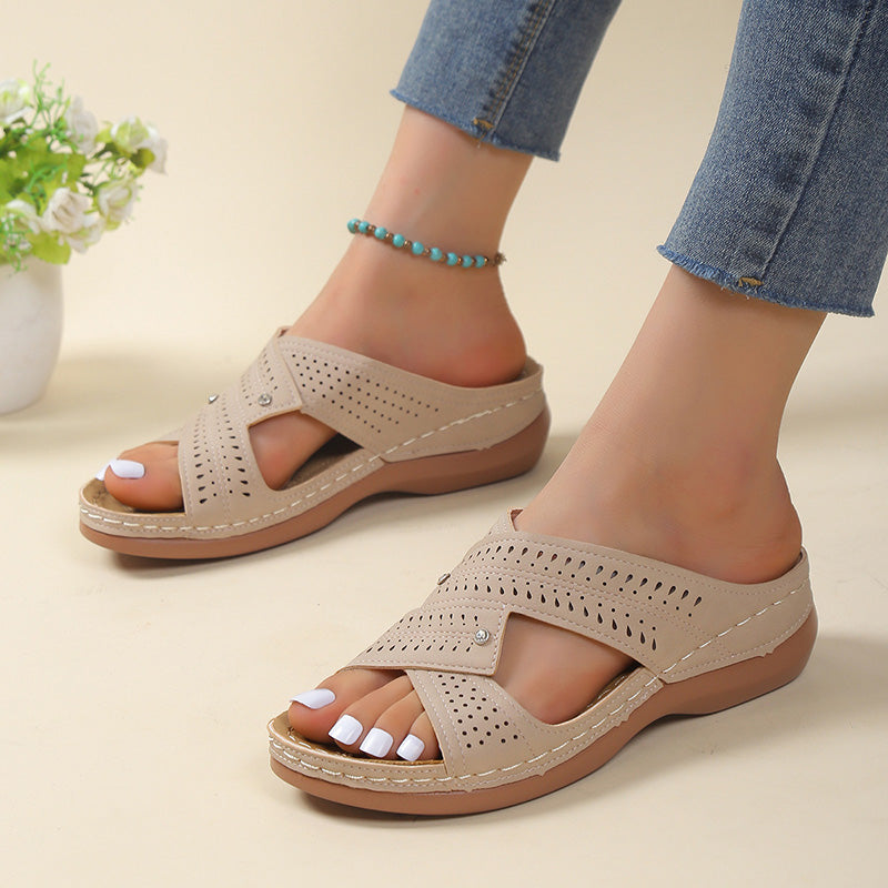 Pantoufles Femme avec Semelle Plateforme en PU Lucyle