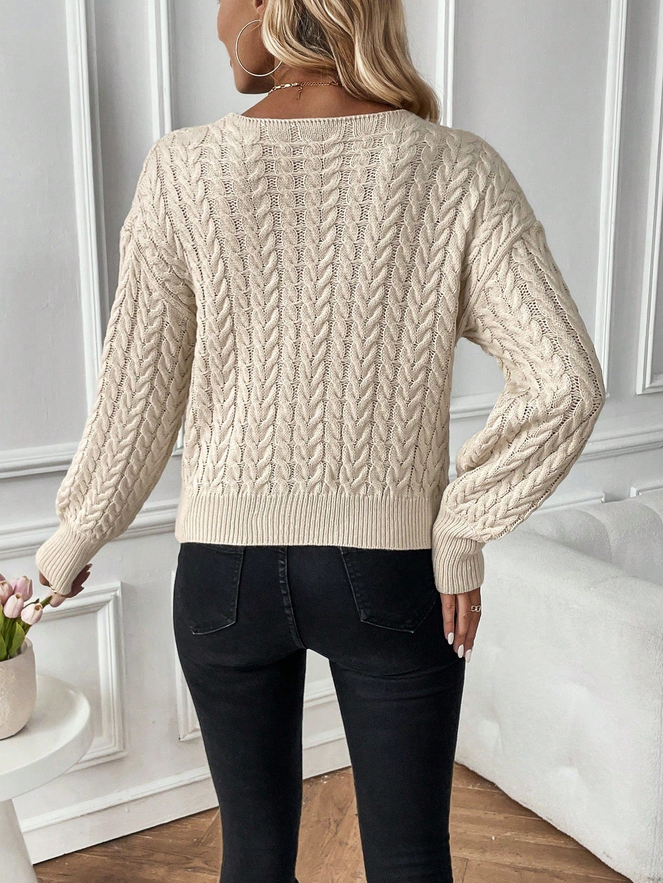 Pull Femme avec Col V et Design Croisé Lucyle