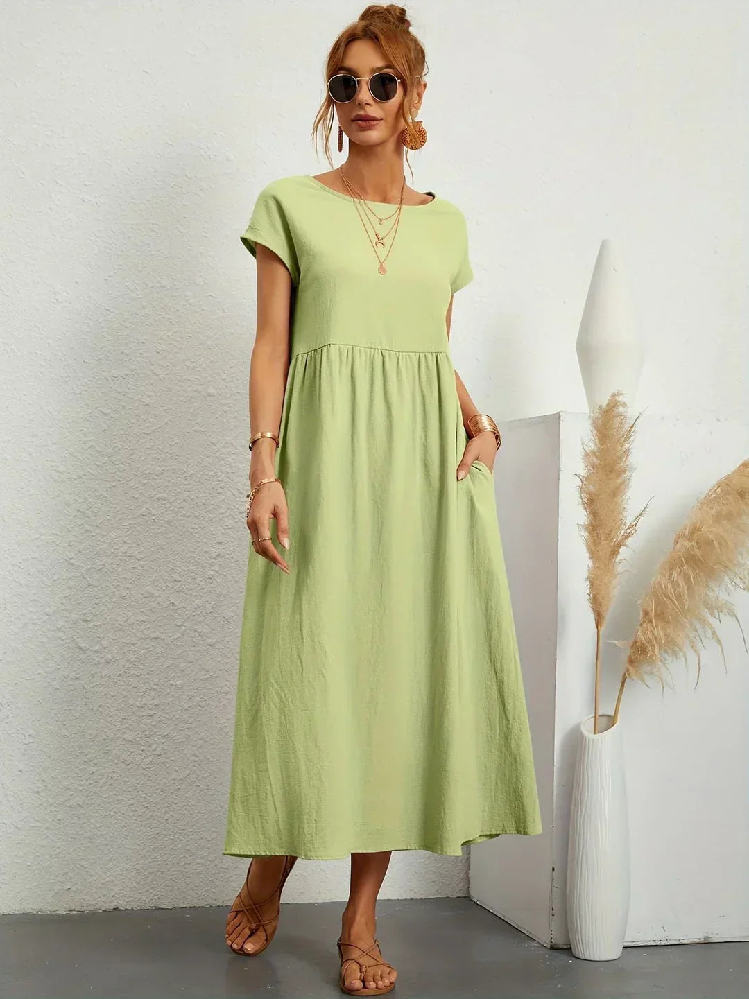 Robe Femme avec Design Intemporel et Confort Lucyle