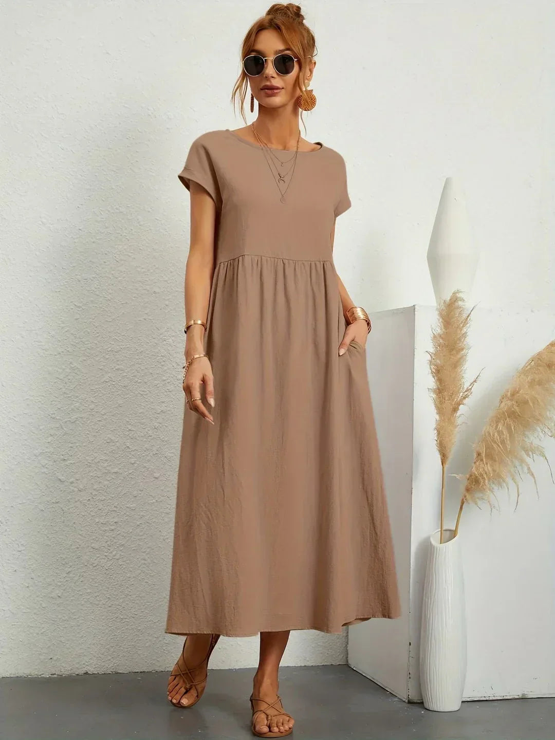 Robe Femme avec Design Intemporel et Confort Lucyle
