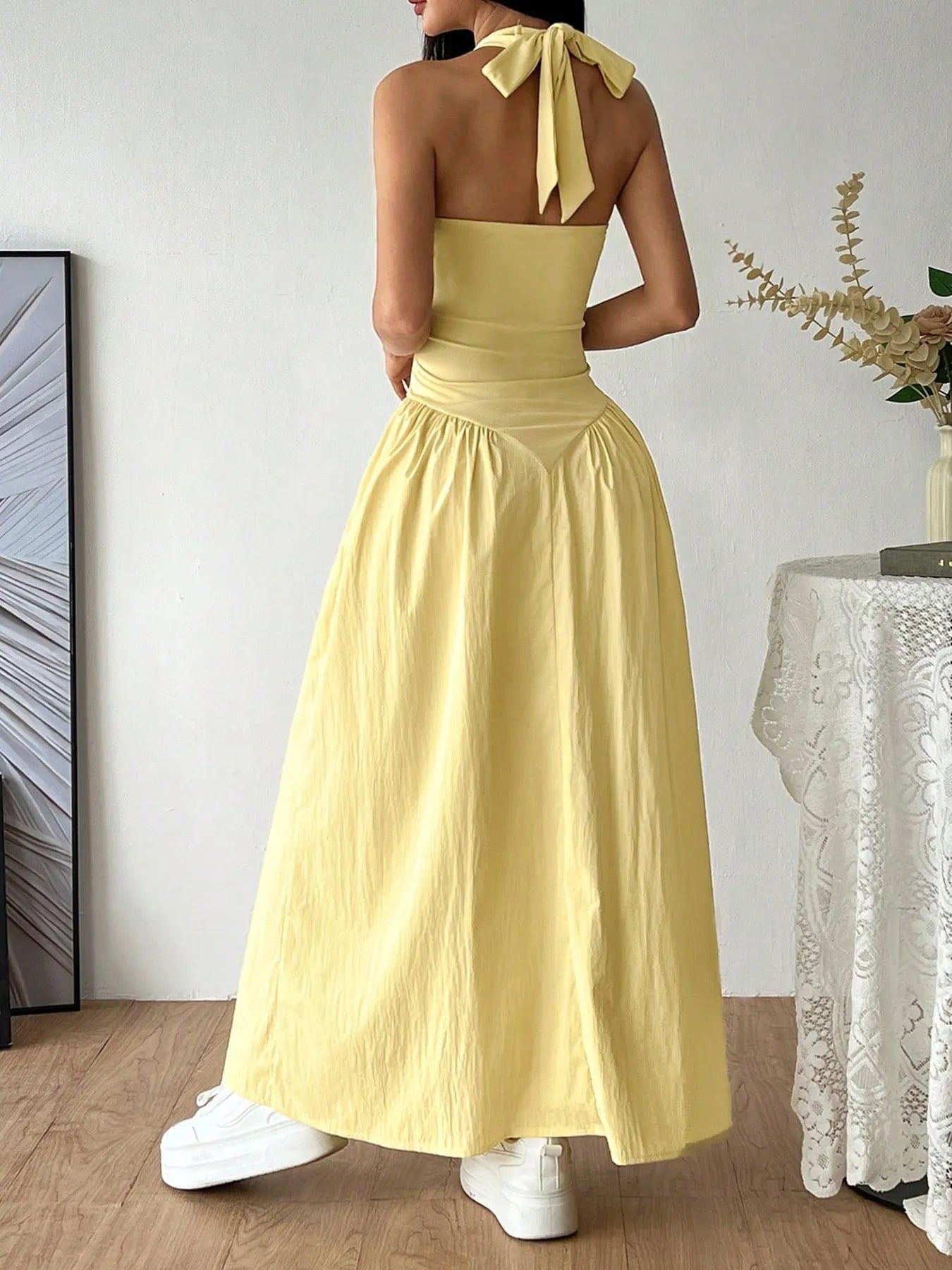 Robe Longue Femme avec Col Licou en Polyester Lucyle