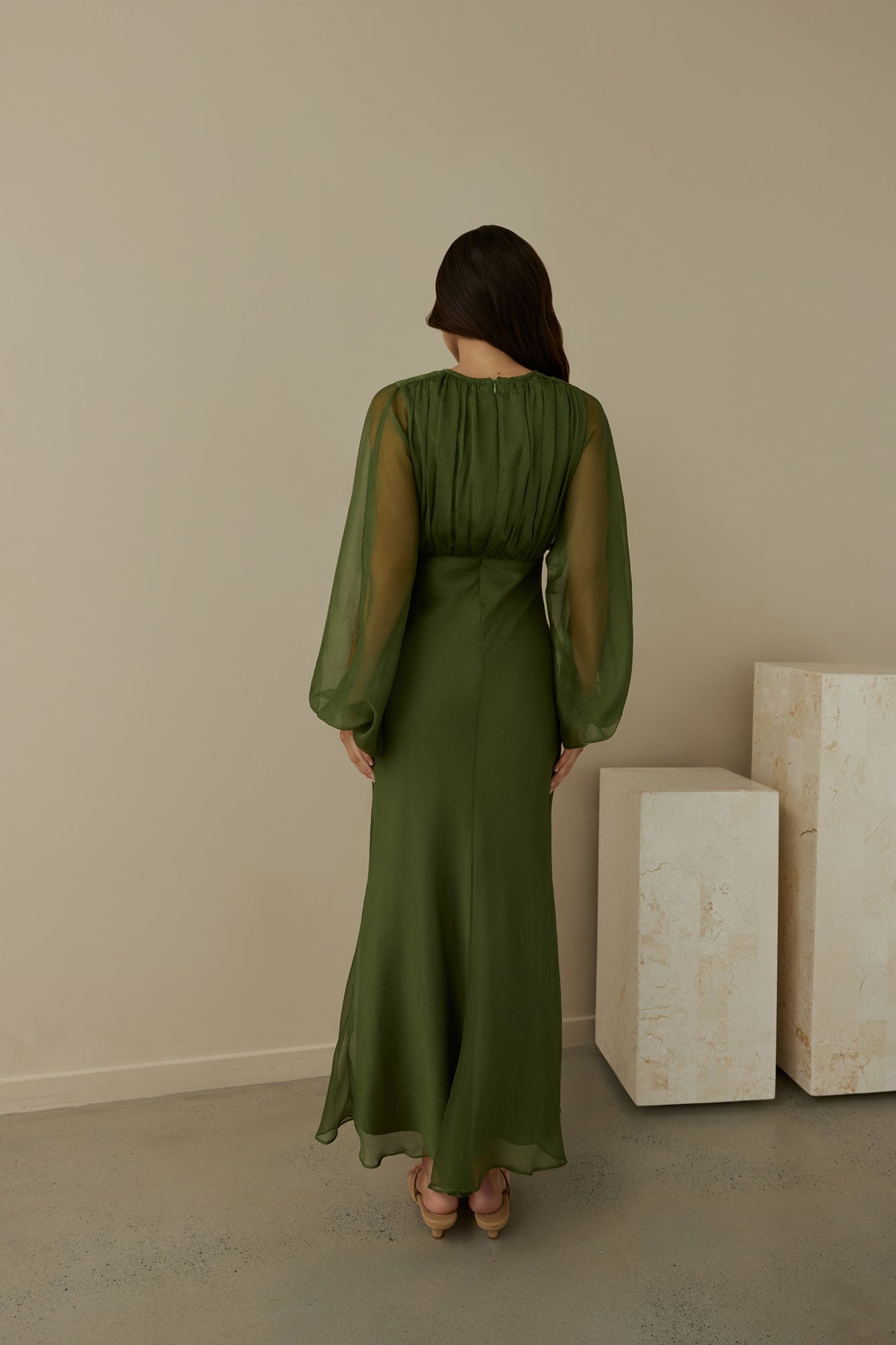 Robe Longue Femme avec Col en V Lucyle