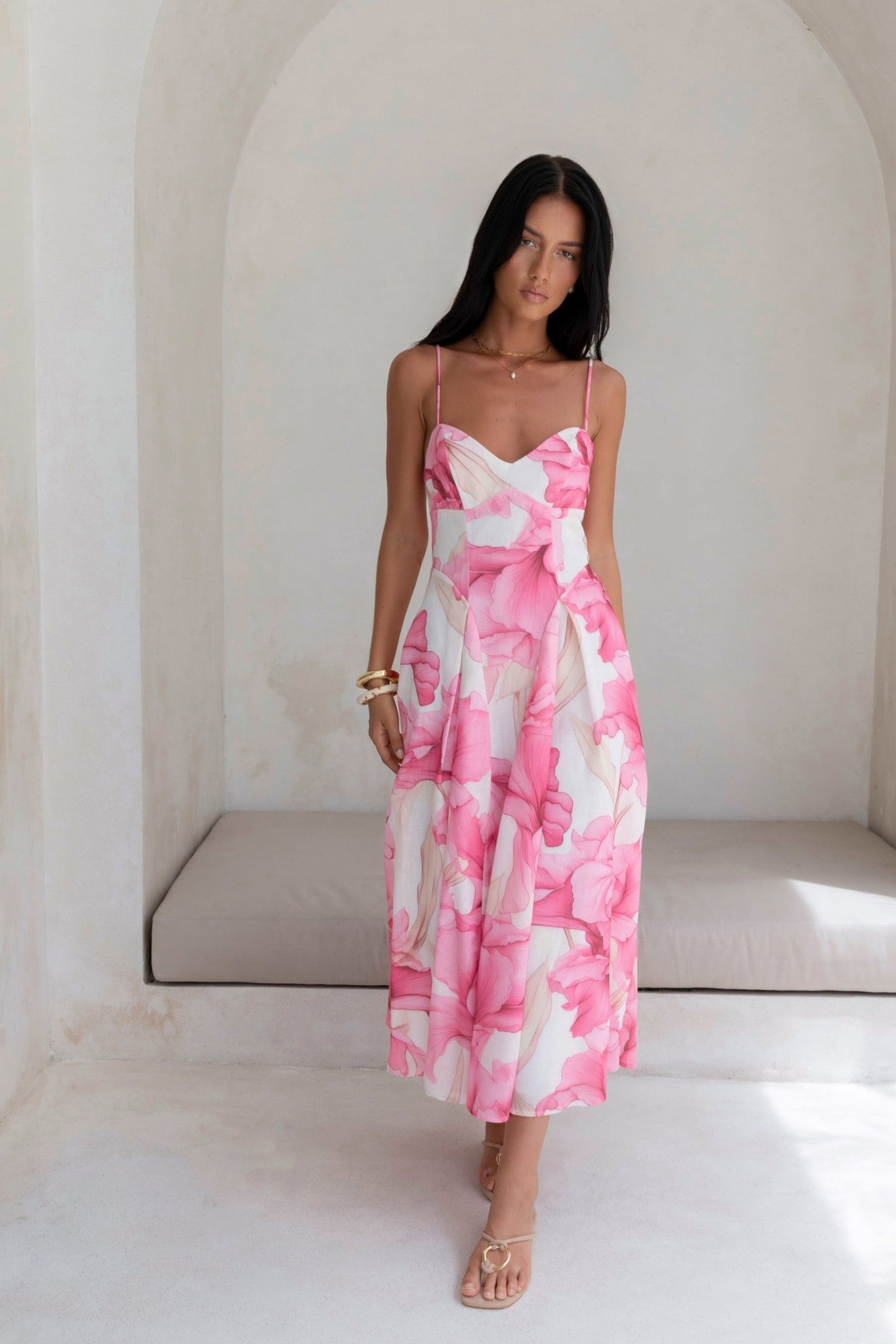 Robe Longue Femme avec Col en V et Silhouette Fluide Lucyle