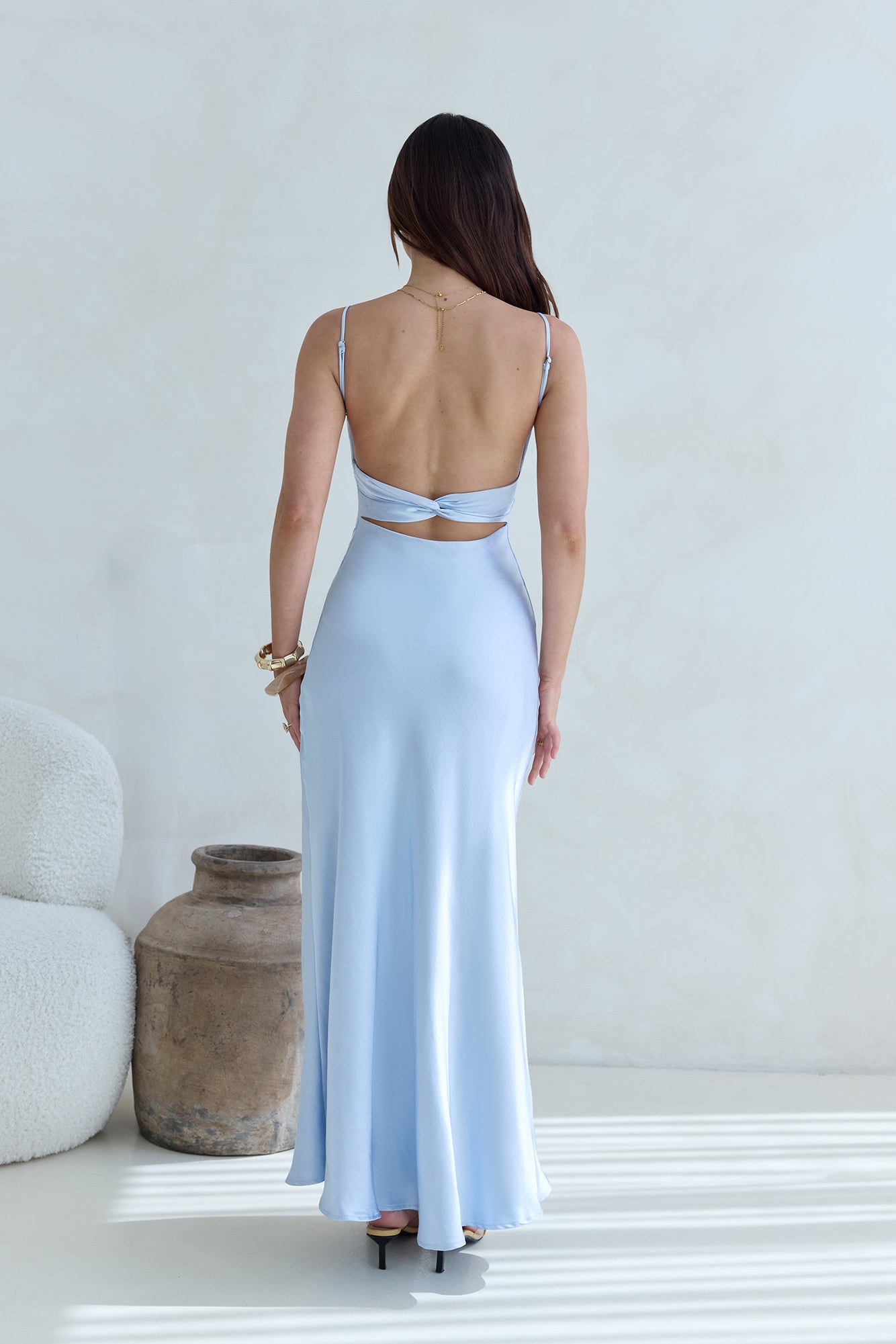 Robe Longue Femme avec Dos Nu en Satin Lucyle