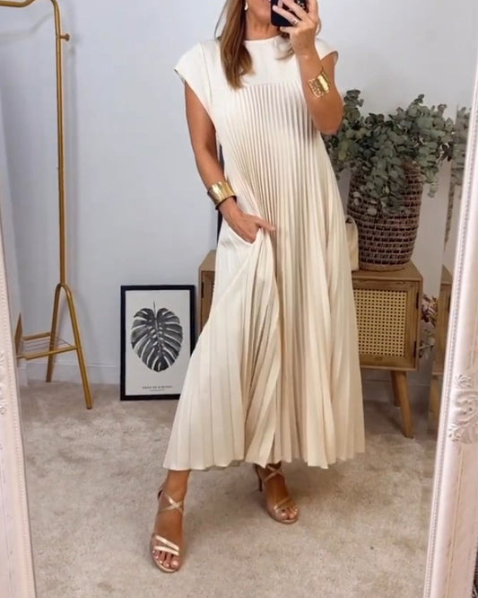Robe Plissée Femme avec Design Élégant Sans Manches Lucyle
