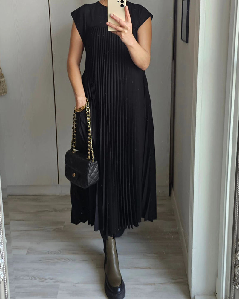 Robe Plissée Femme avec Design Élégant Sans Manches Lucyle
