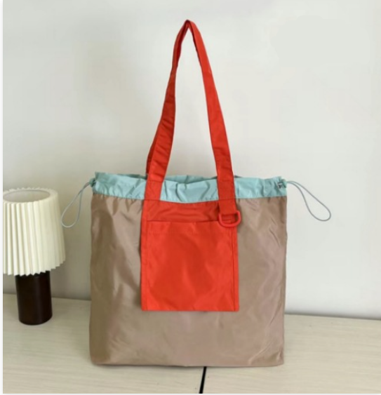 Sac Cabas Femme avec Design Imperméable Lucyle