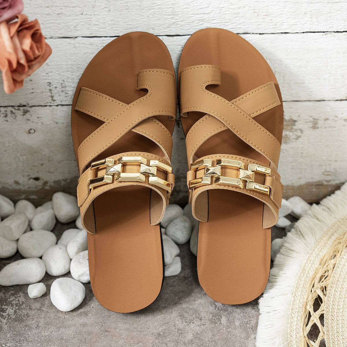 Sandales Femme avec Décoration de Chaîne Dorée Lucyle