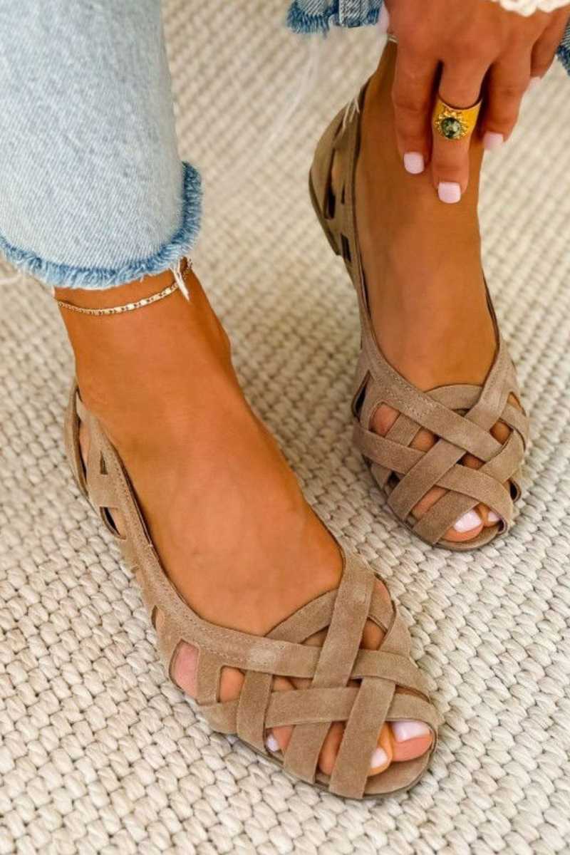 Sandales Femme avec Design Tissé et Confort Lucyle