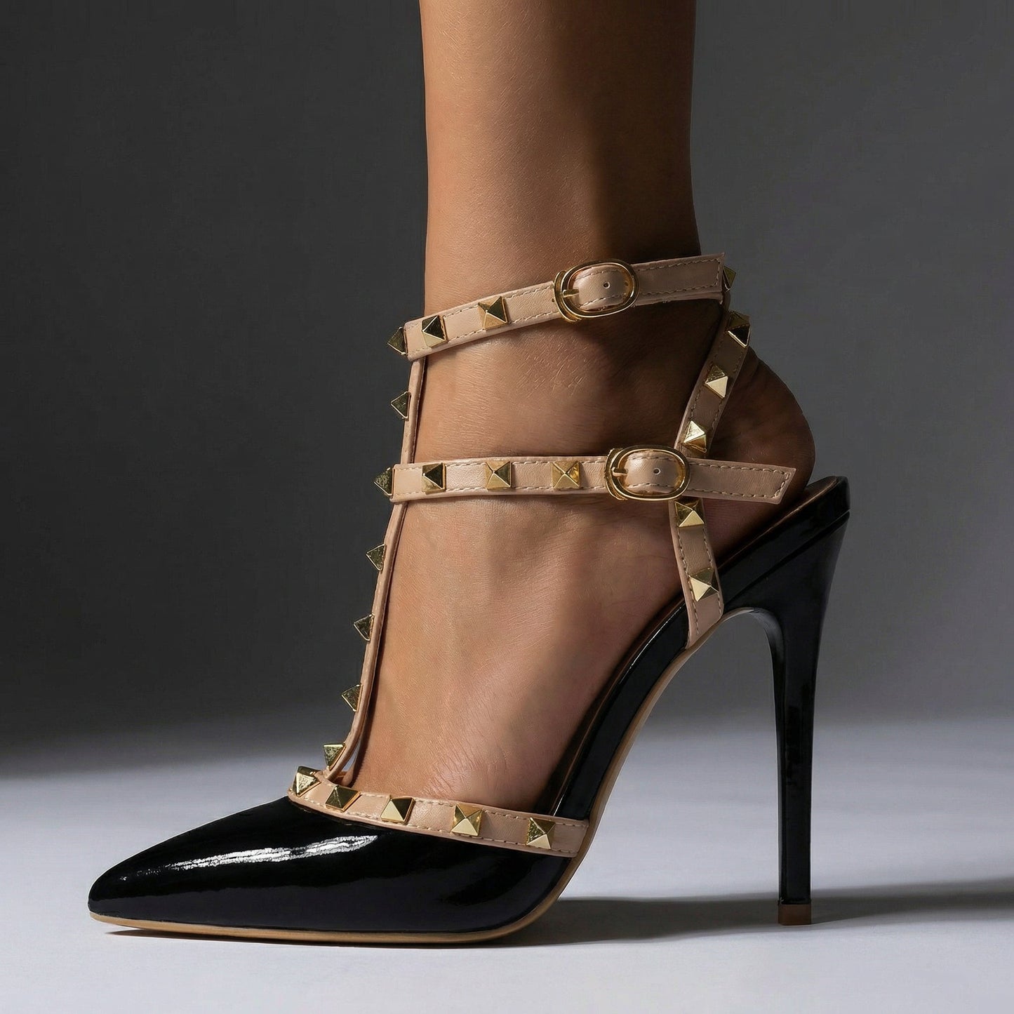 Talons Hauts Femme avec Cuir Végétalien et Clous Lucyle